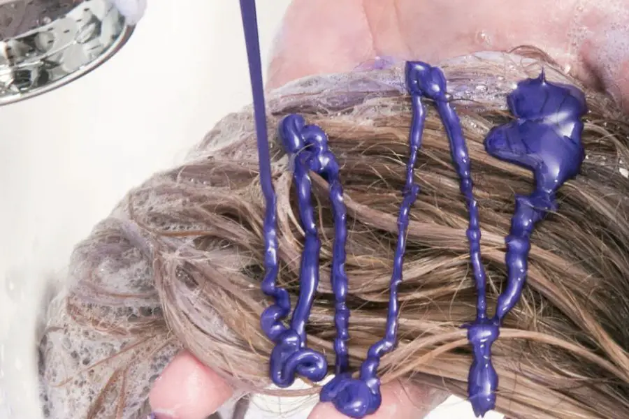 How to Use Purple Shampoo Correctly
