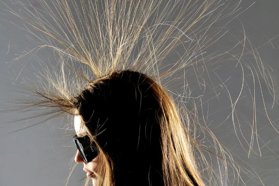 How to Prevent Sudden Static Hair