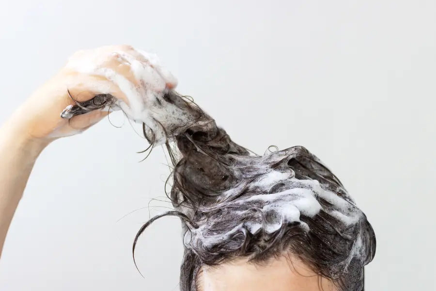 How to Wash and Clarify Low Porosity Hair